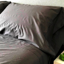 Charger l'image dans la galerie, Ensemble taies d'oreiller en coton égyptien et rayonne de bambou