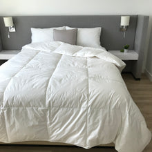 Charger l&#39;image dans la galerie, Couette Doux confort en duvet de canard blanc canadien - Bithermique | Sous la couette