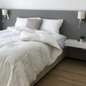 Couette Hôtel luxueux en duvet d'oie blanc canadien - légère | Sous la couette